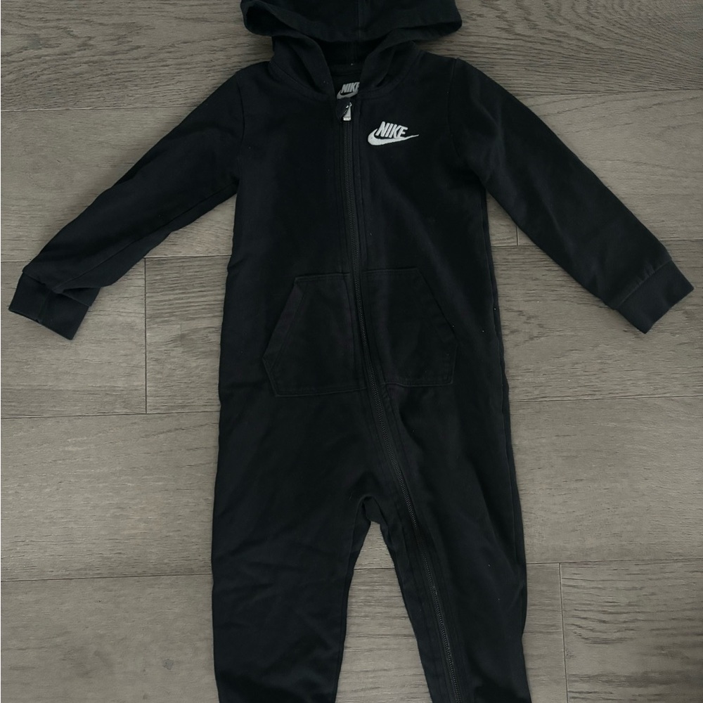 Nike Essential Hooded Coverall